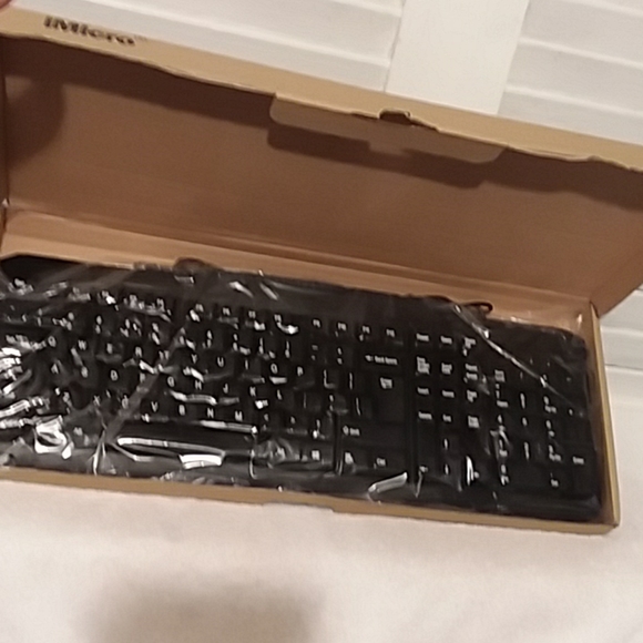 NIB☆ iMicro Keyboard - Picture 3 of 4